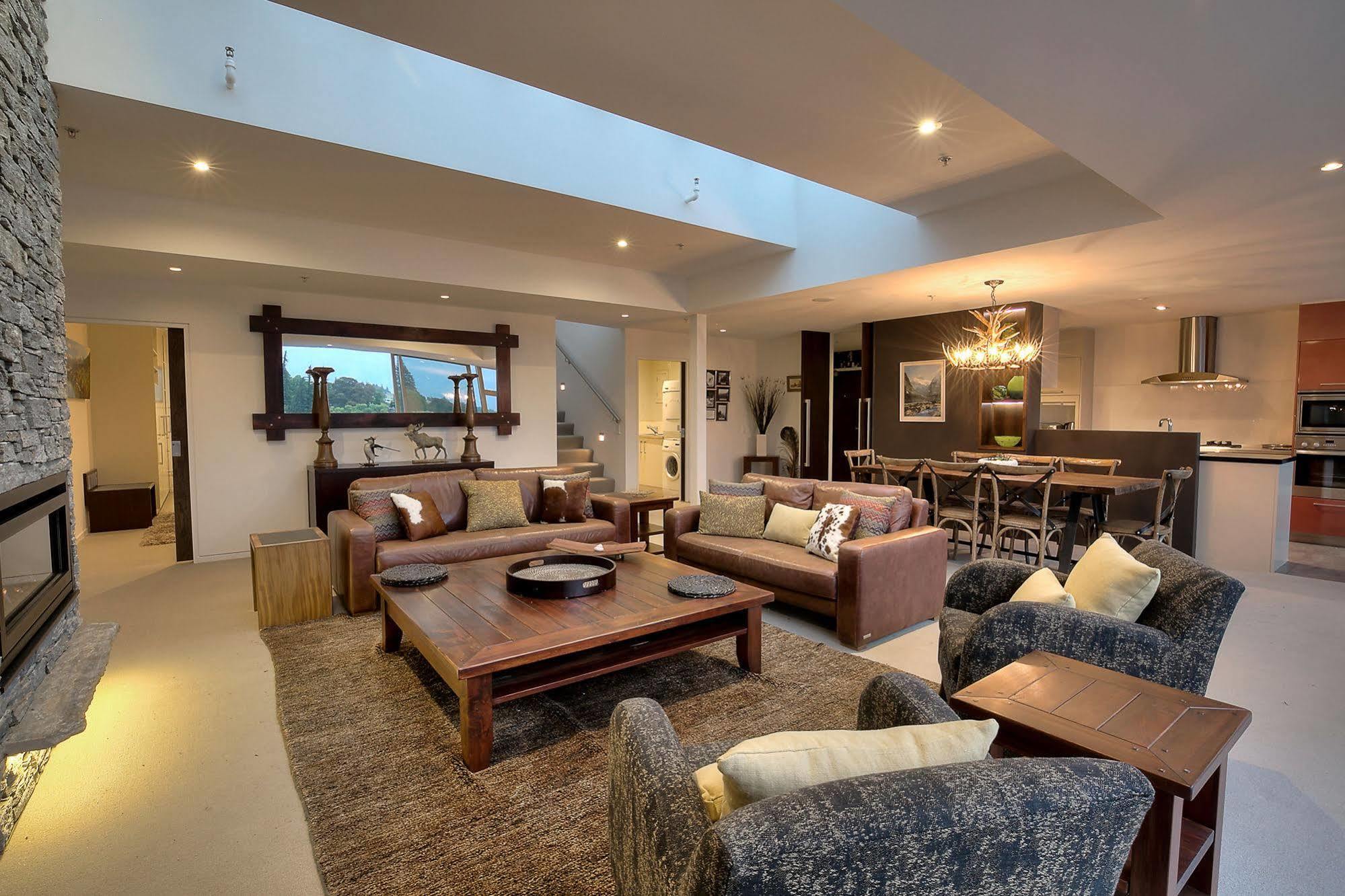 Shotover Penthouse & Spa By Staysouth Queenstown Buitenkant foto